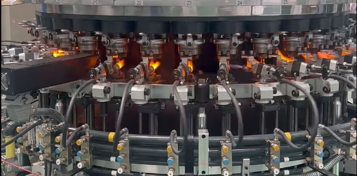 New production facility for glass vials goes into operation (二）